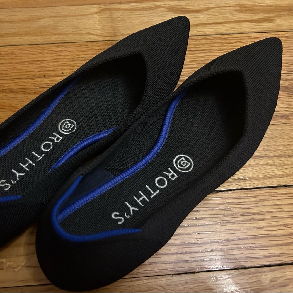 Rothy’s The Point in Solid Black, Size 9